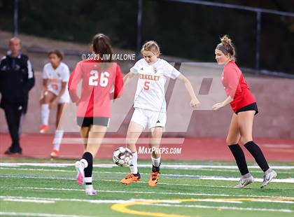 Thumbnail 1 in JV: Berkeley @ Monte Vista photogallery.