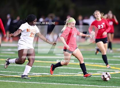 Thumbnail 1 in JV: Berkeley @ Monte Vista photogallery.