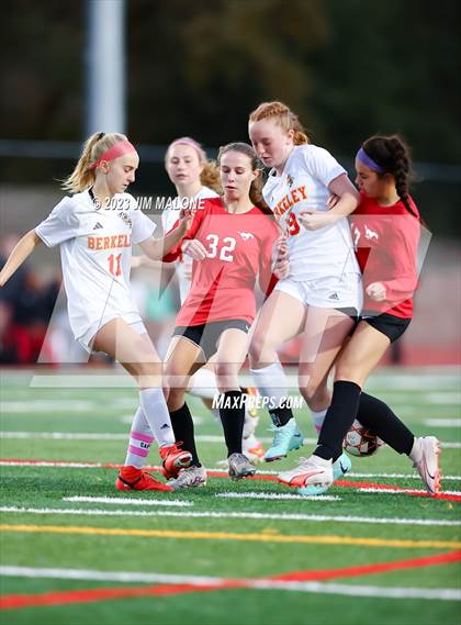 Thumbnail 3 in JV: Berkeley @ Monte Vista photogallery.
