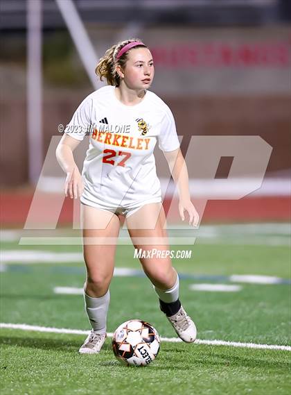Thumbnail 1 in JV: Berkeley @ Monte Vista photogallery.