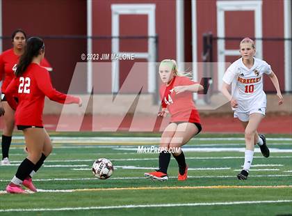 Thumbnail 1 in JV: Berkeley @ Monte Vista photogallery.