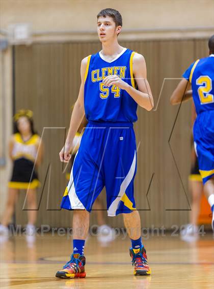 Thumbnail 3 in Brennan vs. Clemens (UIL 5A Regional Quarterfinals) photogallery.