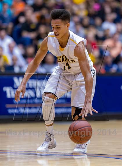 Thumbnail 2 in Brennan vs. Clemens (UIL 5A Regional Quarterfinals) photogallery.
