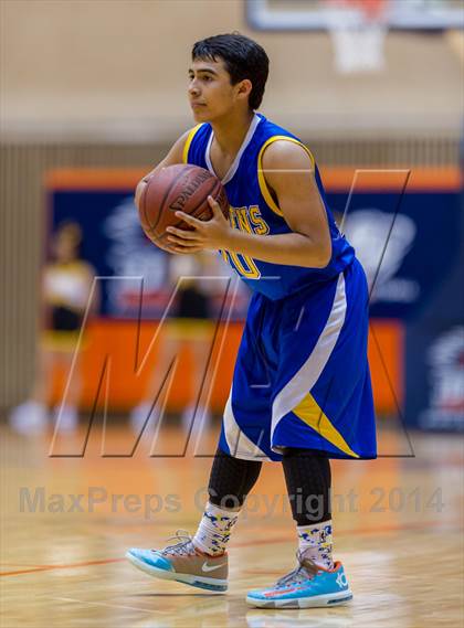 Thumbnail 3 in Brennan vs. Clemens (UIL 5A Regional Quarterfinals) photogallery.