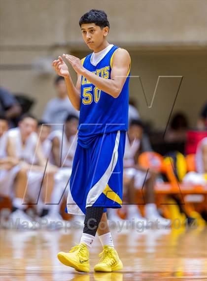 Thumbnail 2 in Brennan vs. Clemens (UIL 5A Regional Quarterfinals) photogallery.