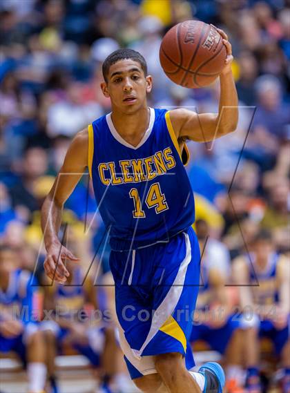Thumbnail 1 in Brennan vs. Clemens (UIL 5A Regional Quarterfinals) photogallery.