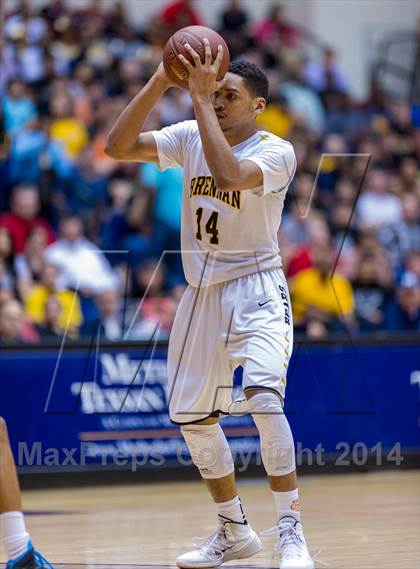 Thumbnail 3 in Brennan vs. Clemens (UIL 5A Regional Quarterfinals) photogallery.