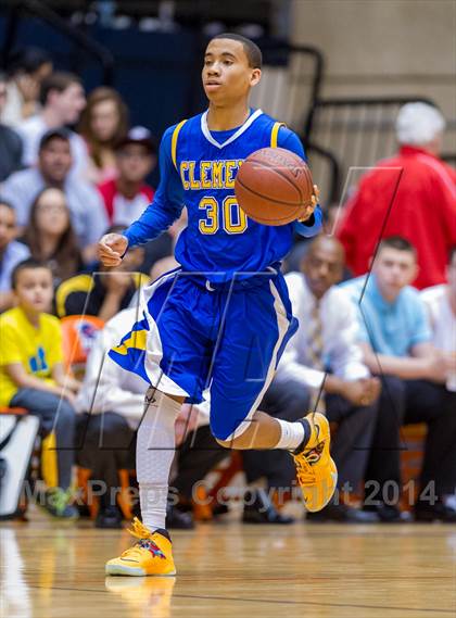 Thumbnail 3 in Brennan vs. Clemens (UIL 5A Regional Quarterfinals) photogallery.