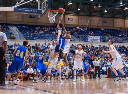 Thumbnail 1 in Brennan vs. Clemens (UIL 5A Regional Quarterfinals) photogallery.