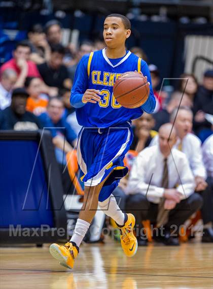 Thumbnail 2 in Brennan vs. Clemens (UIL 5A Regional Quarterfinals) photogallery.