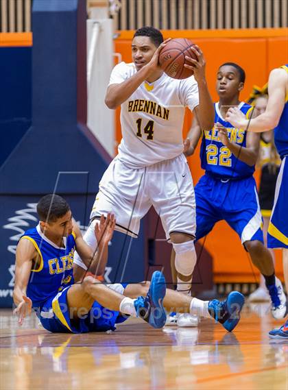 Thumbnail 2 in Brennan vs. Clemens (UIL 5A Regional Quarterfinals) photogallery.