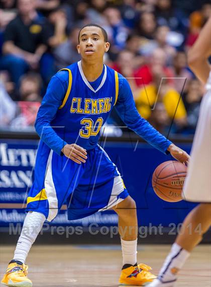 Thumbnail 3 in Brennan vs. Clemens (UIL 5A Regional Quarterfinals) photogallery.