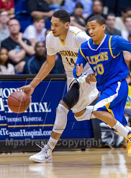 Thumbnail 3 in Brennan vs. Clemens (UIL 5A Regional Quarterfinals) photogallery.