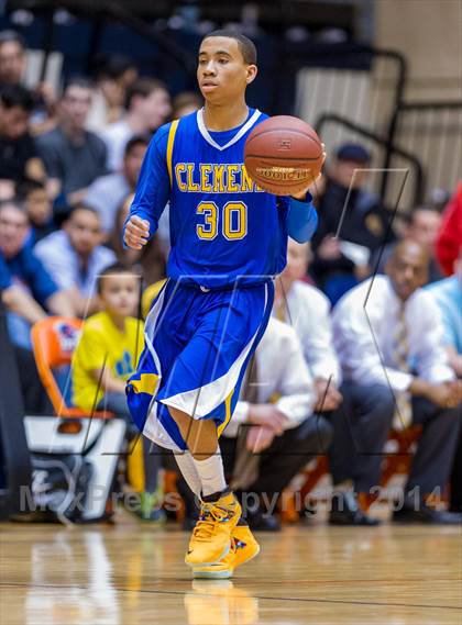 Thumbnail 1 in Brennan vs. Clemens (UIL 5A Regional Quarterfinals) photogallery.
