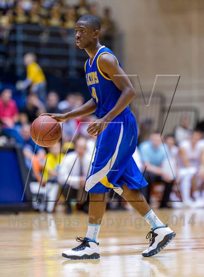 Thumbnail 1 in Brennan vs. Clemens (UIL 5A Regional Quarterfinals) photogallery.