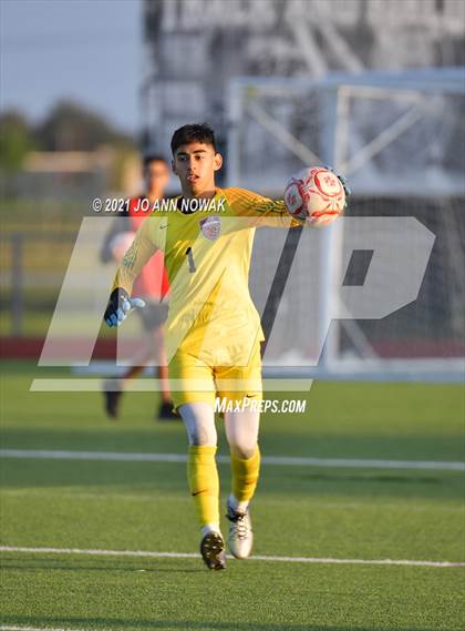 Thumbnail 2 in MacArthur vs. Bridgeland (UIL 6A Regional Quarterfinal Playoff) photogallery.