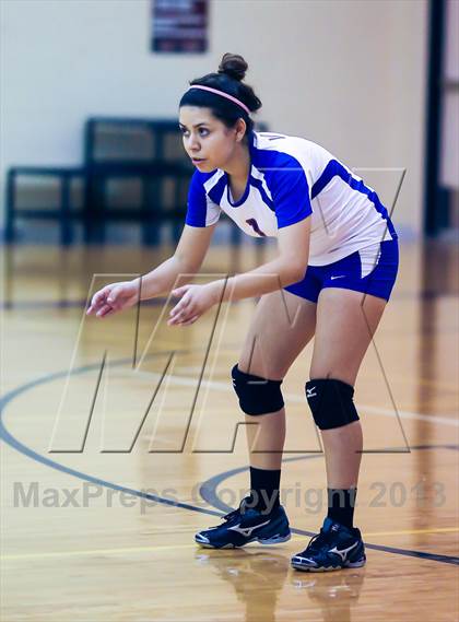Thumbnail 3 in Carter-Riverside vs Arlington Heights (EMS-ISD Tournament) photogallery.