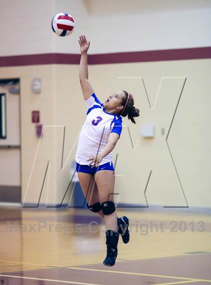 Thumbnail 2 in Carter-Riverside vs Arlington Heights (EMS-ISD Tournament) photogallery.