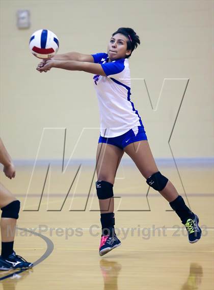 Thumbnail 1 in Carter-Riverside vs Arlington Heights (EMS-ISD Tournament) photogallery.