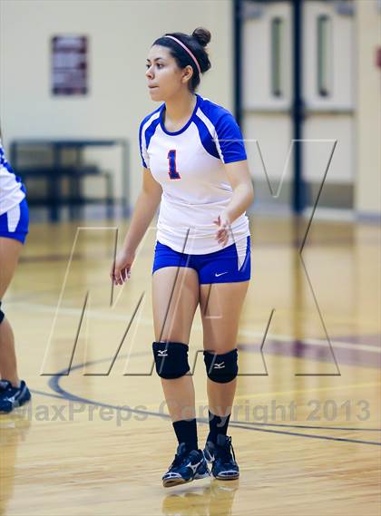 Thumbnail 2 in Carter-Riverside vs Arlington Heights (EMS-ISD Tournament) photogallery.