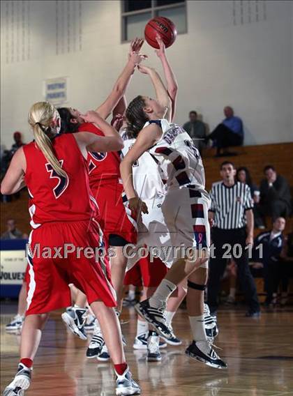 Thumbnail 2 in Dakota Ridge vs. Chaparral (Grandview Tournament) photogallery.