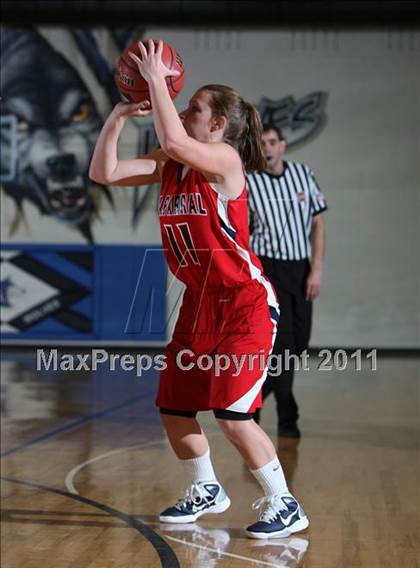 Thumbnail 1 in Dakota Ridge vs. Chaparral (Grandview Tournament) photogallery.