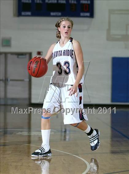 Thumbnail 3 in Dakota Ridge vs. Chaparral (Grandview Tournament) photogallery.