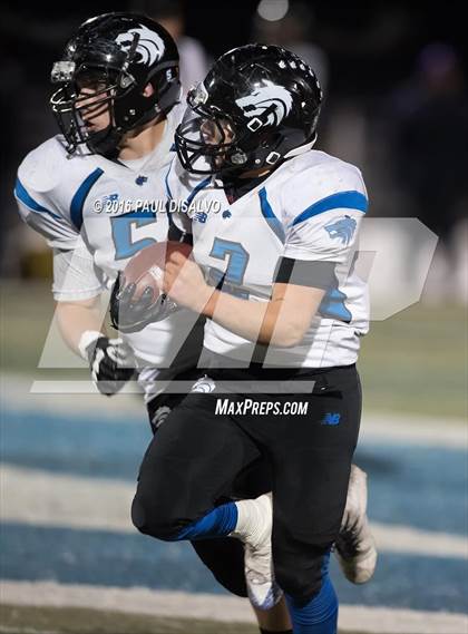 Thumbnail 1 in Valor Christian vs. Grandview (CHSAA 5A Quarter-Final) photogallery.