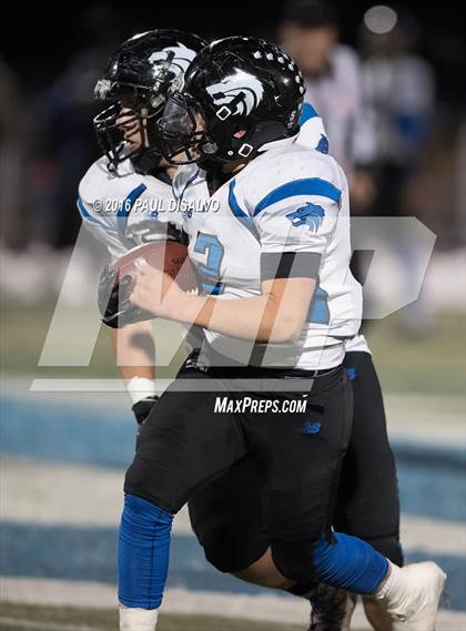 Thumbnail 2 in Valor Christian vs. Grandview (CHSAA 5A Quarter-Final) photogallery.