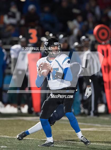 Thumbnail 2 in Valor Christian vs. Grandview (CHSAA 5A Quarter-Final) photogallery.