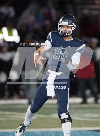 Thumbnail 1 in Valor Christian vs. Grandview (CHSAA 5A Quarter-Final) photogallery.