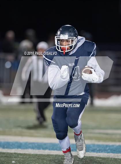 Thumbnail 2 in Valor Christian vs. Grandview (CHSAA 5A Quarter-Final) photogallery.
