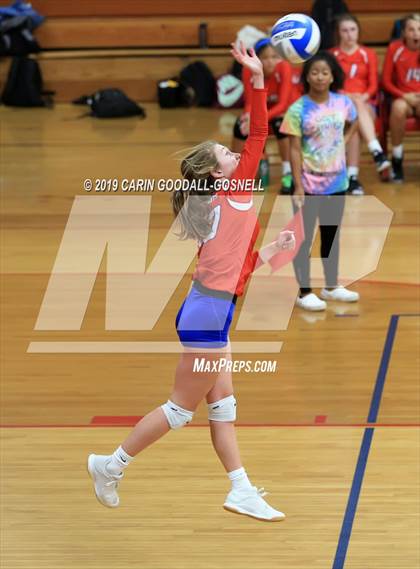 Thumbnail 1 in White Oak @ West Carteret photogallery.