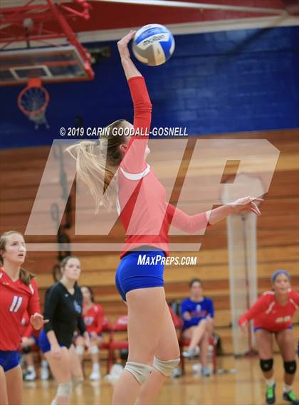 Thumbnail 3 in White Oak @ West Carteret photogallery.