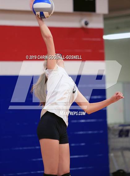 Thumbnail 3 in White Oak @ West Carteret photogallery.