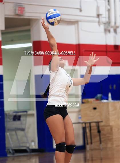 Thumbnail 3 in White Oak @ West Carteret photogallery.