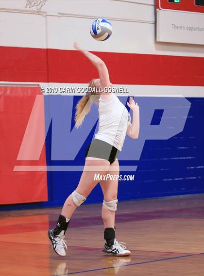 Thumbnail 2 in White Oak @ West Carteret photogallery.