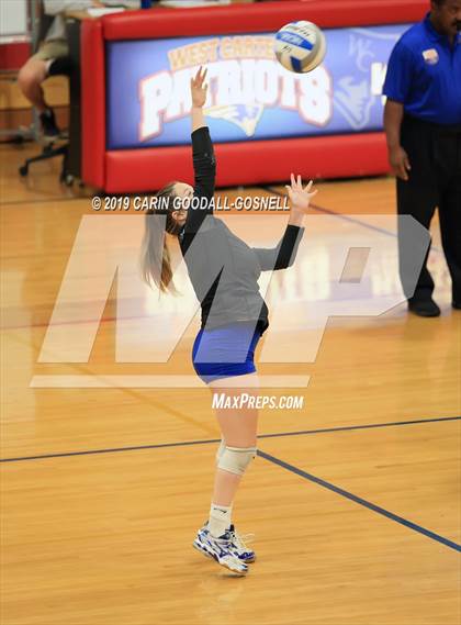 Thumbnail 3 in White Oak @ West Carteret photogallery.