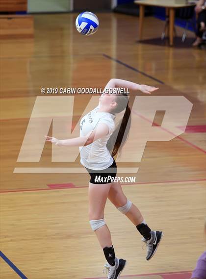 Thumbnail 3 in White Oak @ West Carteret photogallery.