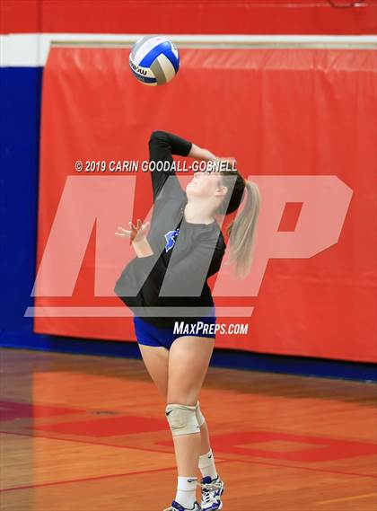 Thumbnail 1 in White Oak @ West Carteret photogallery.