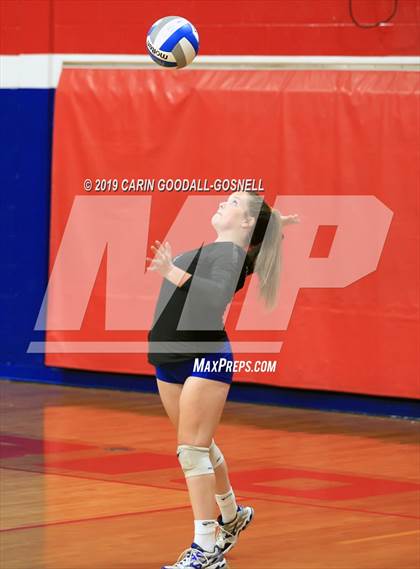 Thumbnail 3 in White Oak @ West Carteret photogallery.