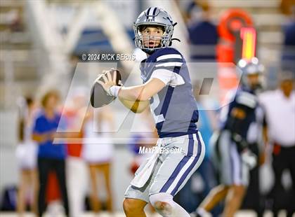 Thumbnail 1 in College Park vs Oak Ridge photogallery.