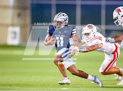 Thumbnail 2 in College Park vs Oak Ridge photogallery.