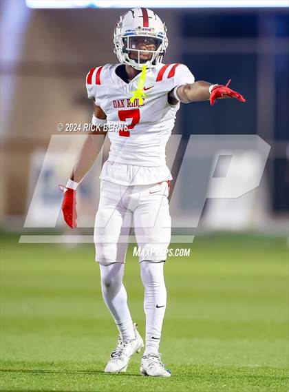 Thumbnail 1 in College Park vs Oak Ridge photogallery.