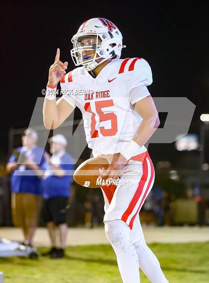 Thumbnail 1 in College Park vs Oak Ridge photogallery.