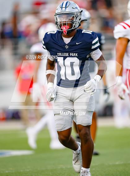 Thumbnail 1 in College Park vs Oak Ridge photogallery.