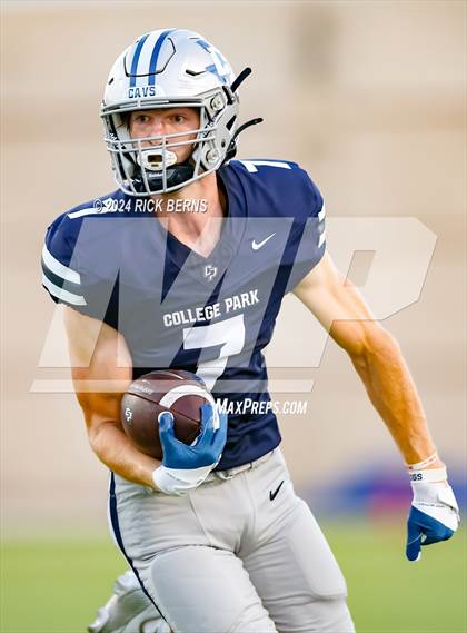 Thumbnail 2 in College Park vs Oak Ridge photogallery.