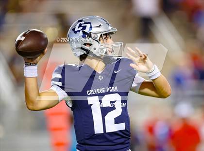 Thumbnail 1 in College Park vs Oak Ridge photogallery.