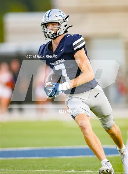 Thumbnail 3 in College Park vs Oak Ridge photogallery.