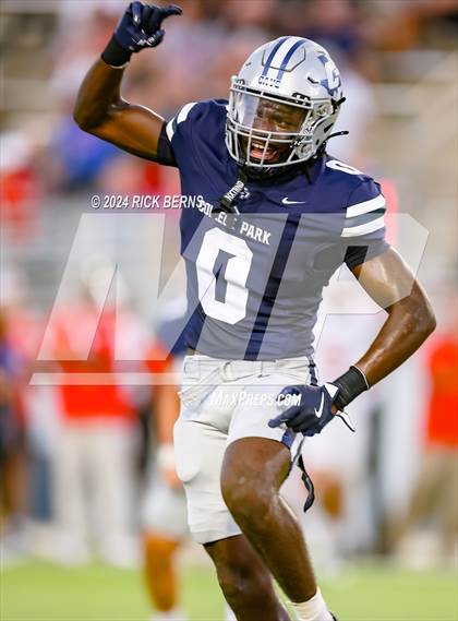 Thumbnail 3 in College Park vs Oak Ridge photogallery.